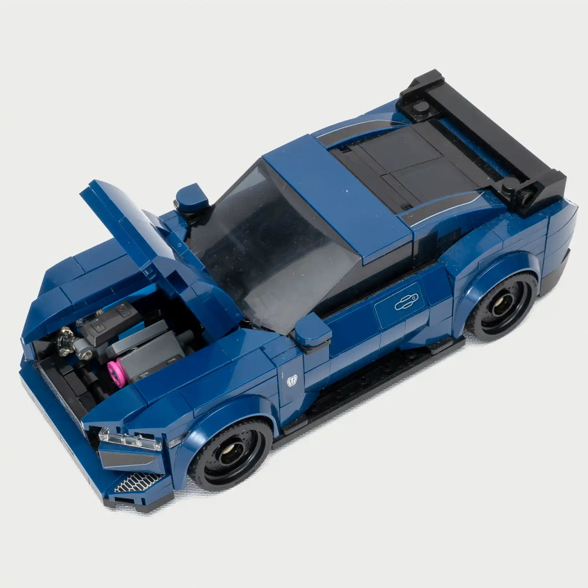 Capo y motor Mustang Dark Horse