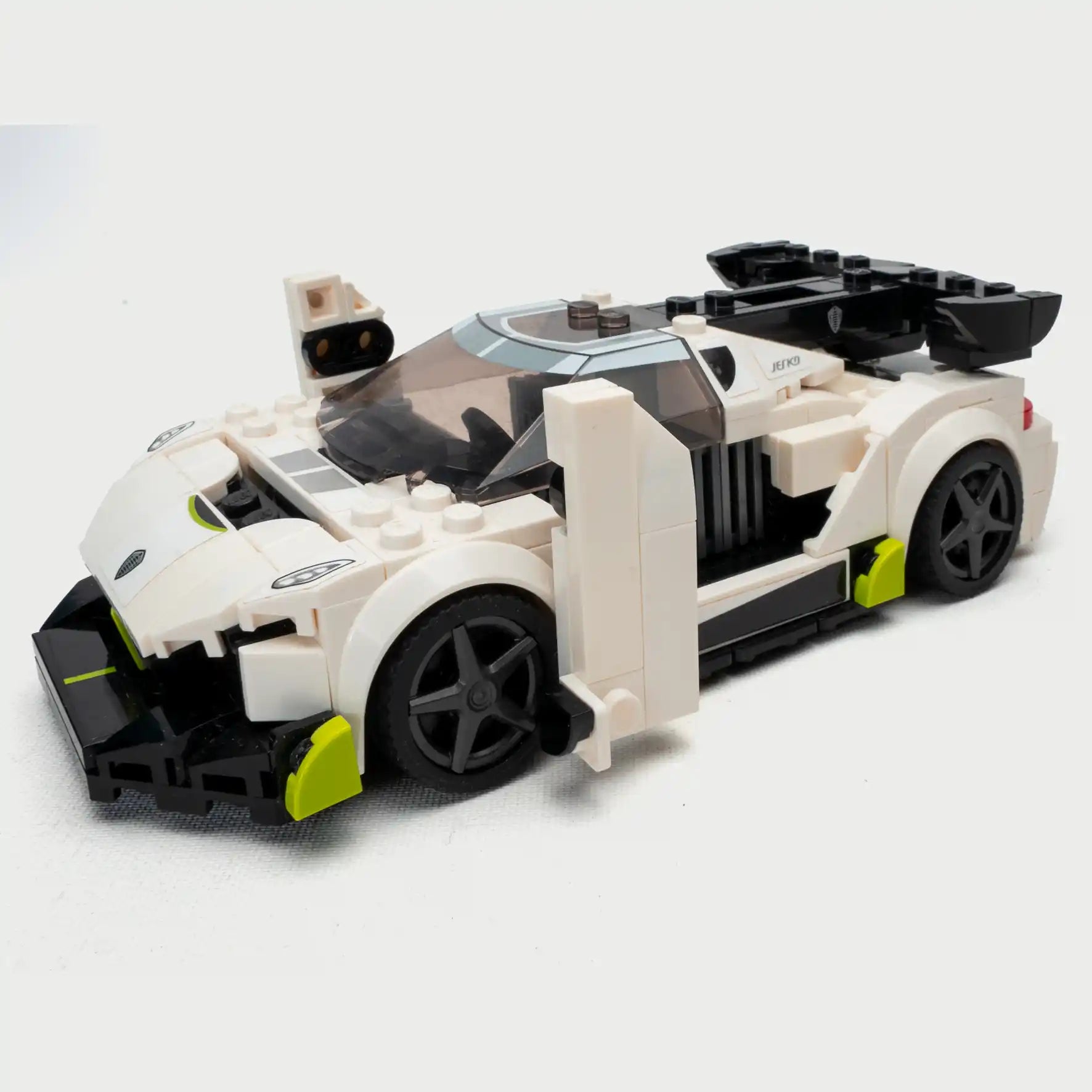 Kit piezas Puertas Lego Koenigsegg Jesko